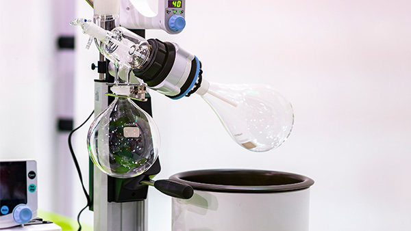 Vacuum Gauging Equipment for Vacuum Distillation