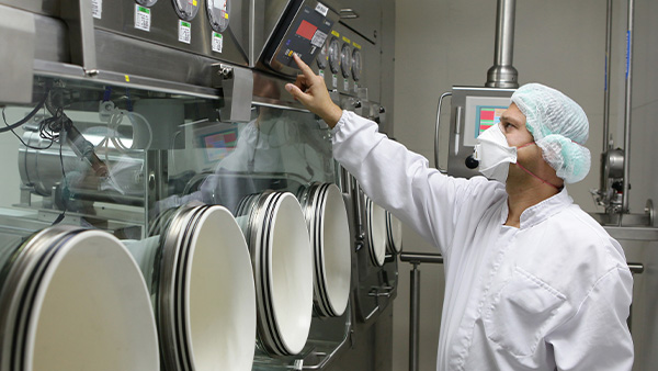 Vacuum Gauging Equipment for Vacuum Glove Boxes